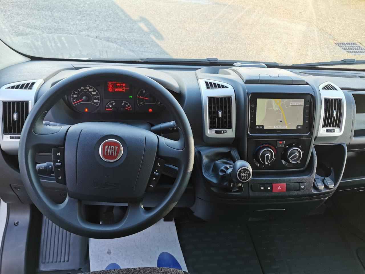 FIAT DUCATO 3T5 CAISSE + HAYON 2.2 HDI 140CH - أخرى: صور 4 FIAT DUCATO 3T5 CAISSE + HAYON 2.2 HDI 140CH - أخرى: صور 4