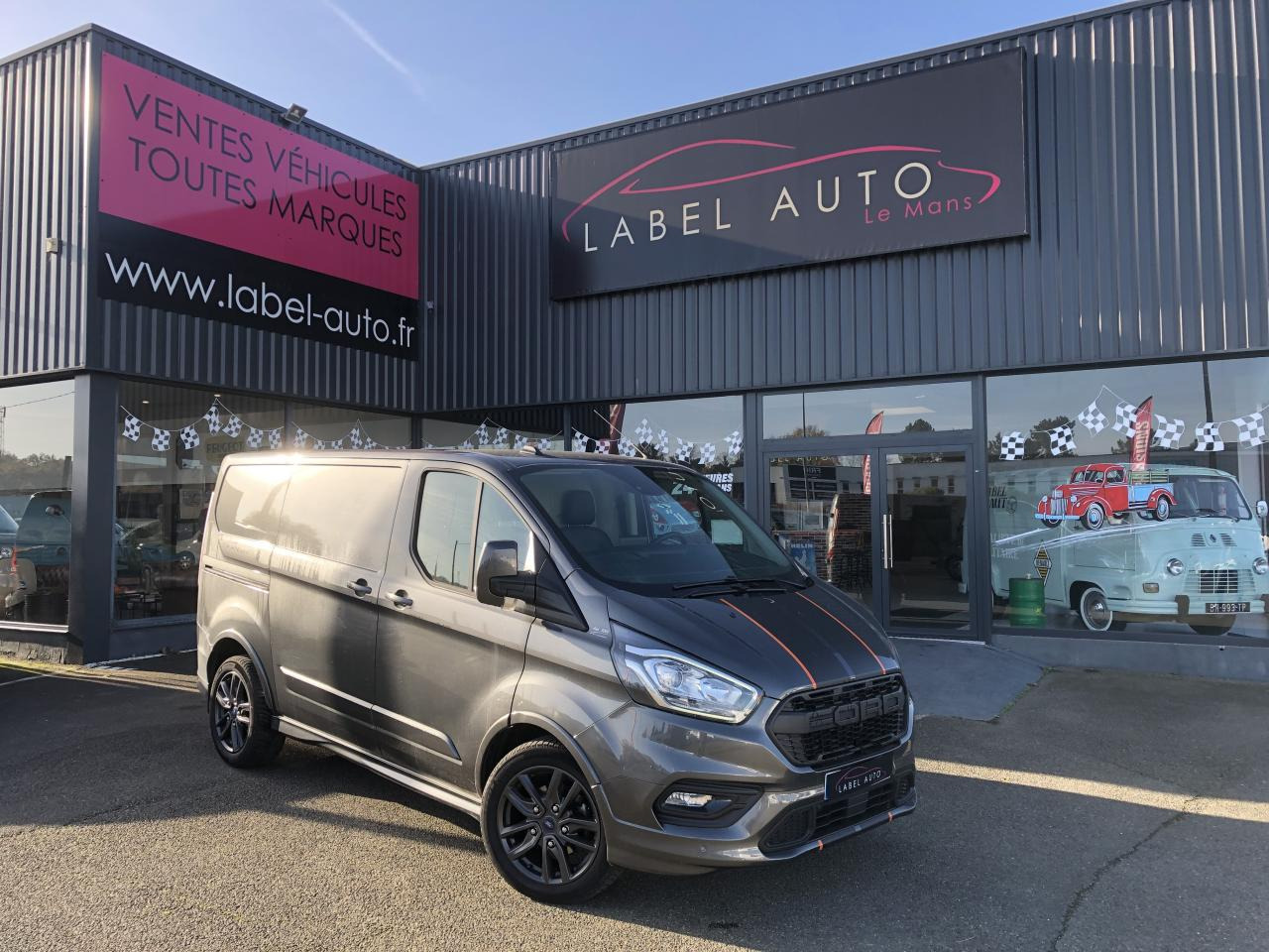 FORD Transit Custom 2.0 TDCi - 170 - BVA S&S TRANSIT CUSTOM FOURGON Fourgon 290 L1H1 Sport PHASE 2 - فان: صور 1 FORD Transit Custom 2.0 TDCi - 170 - BVA S&S TRANSIT CUSTOM FOURGON Fourgon 290 L1H1 Sport PHASE 2 - فان: صور 1