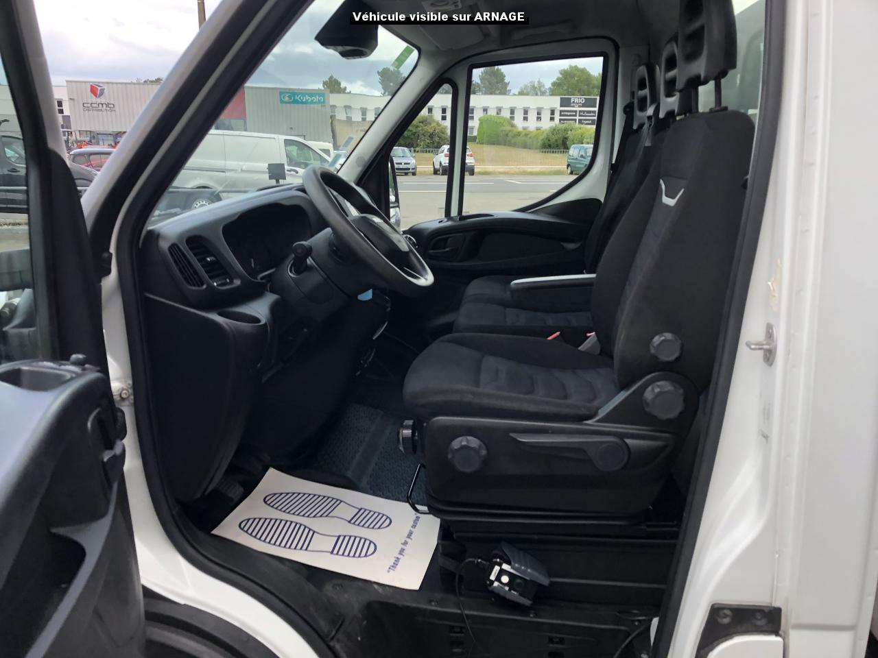 IVECO Daily 35 C 16H3.0 (Quad-Leaf) CHASSIS CABINE 2014 35C/35S Chassis cabine 35 C Epmt.3.75 PHASE 4 - قلاب صغير: صور 5 IVECO Daily 35 C 16H3.0 (Quad-Leaf) CHASSIS CABINE 2014 35C/35S Chassis cabine 35 C Epmt.3.75 PHASE 4 - قلاب صغير: صور 5