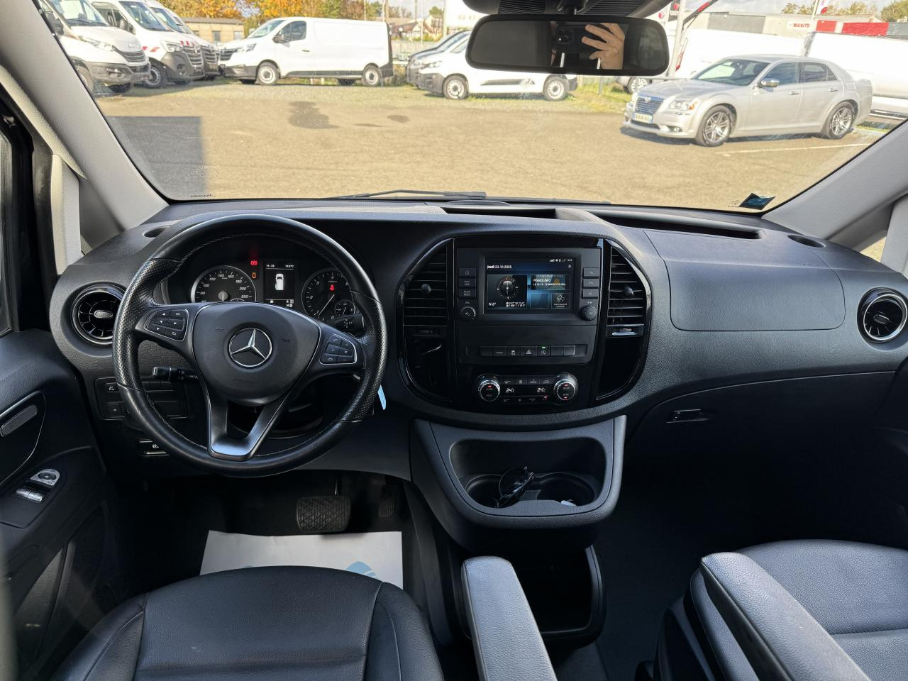 MERCEDES Vito MIXTO Extra Long 3.05t 119 CDI BlueEfficiency - BVA 9G-Tronic Propulsion MIXTO - BM 447 first - فان: صور 3 MERCEDES Vito MIXTO Extra Long 3.05t 119 CDI BlueEfficiency - BVA 9G-Tronic Propulsion MIXTO - BM 447 first - فان: صور 3