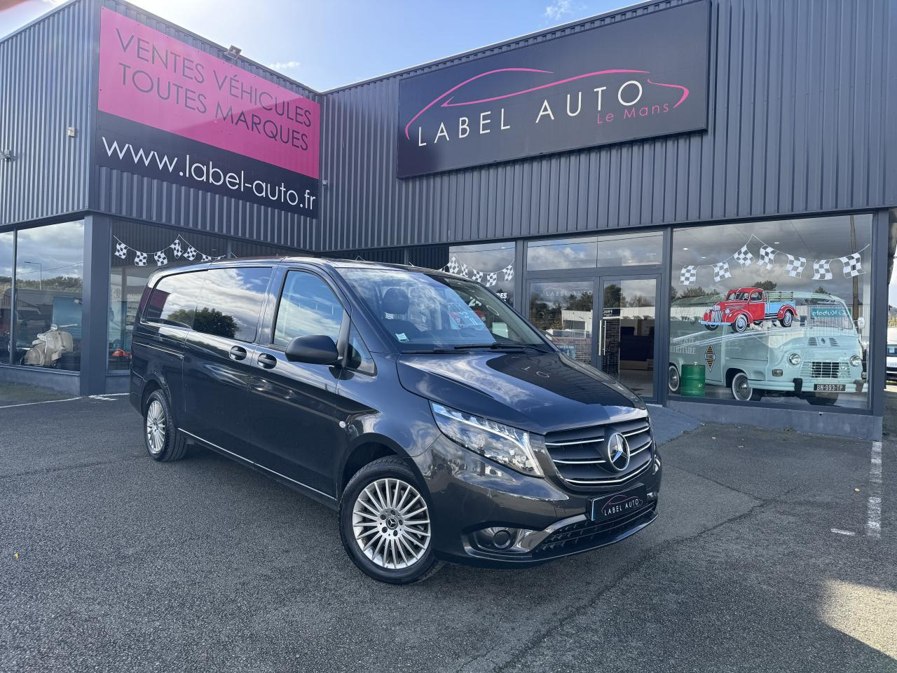 MERCEDES Vito MIXTO Extra Long 3.05t 119 CDI BlueEfficiency - BVA 9G-Tronic Propulsion MIXTO - BM 447 first - فان: صور 2 MERCEDES Vito MIXTO Extra Long 3.05t 119 CDI BlueEfficiency - BVA 9G-Tronic Propulsion MIXTO - BM 447 first - فان: صور 2