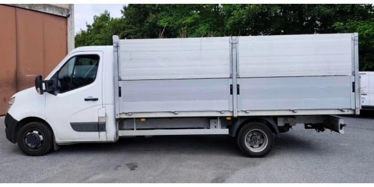 Nissan Interstar 3T5 2.3 DCI 165CH RJ PLATEAU RIDELLES - الشاحنات الصغيرة المسطحة: صور 1 Nissan Interstar 3T5 2.3 DCI 165CH RJ PLATEAU RIDELLES - الشاحنات الصغيرة المسطحة: صور 1