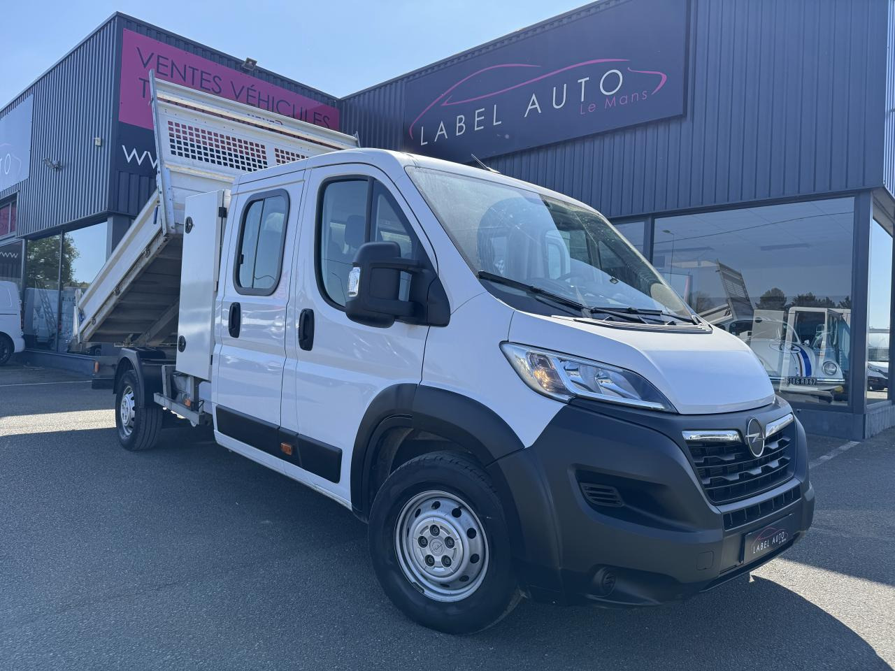 OPEL MOVANO 3T5 BENNE + COFFRE DOUBLE CABINE 6PLACES 2.2 HDI 165CH - قلاب صغير: صور 2 OPEL MOVANO 3T5 BENNE + COFFRE DOUBLE CABINE 6PLACES 2.2 HDI 165CH - قلاب صغير: صور 2