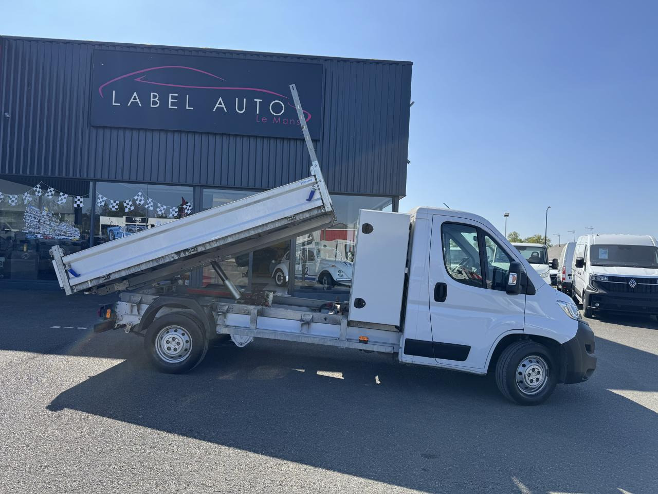 OPEL Movano 3.5t L2.2 BlueHDi Maxi 140CH BENNE COFFRE - قلاب صغير: صور 1 OPEL Movano 3.5t L2.2 BlueHDi Maxi 140CH BENNE COFFRE - قلاب صغير: صور 1