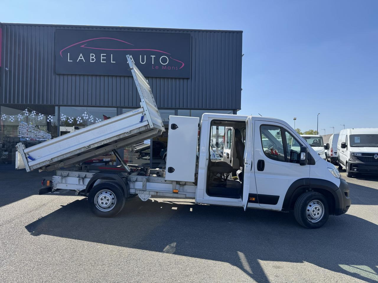 Opel Movano combi 3.5 MAXI 165CH BLUEHDI S&S BENNE COFFRE DOUBLE CABINE 6 PLACES - قلاب صغير: صور 1 Opel Movano combi 3.5 MAXI 165CH BLUEHDI S&S BENNE COFFRE DOUBLE CABINE 6 PLACES - قلاب صغير: صور 1