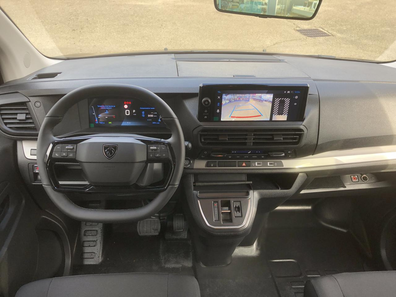 PEUGEOT Expert XL 2.0 BlueHDi - 180 S&S - BV EAT8 III CABINE APPROFONDIE Fourgon Cabine approfondie Fix - فان: صور 4 PEUGEOT Expert XL 2.0 BlueHDi - 180 S&S - BV EAT8 III CABINE APPROFONDIE Fourgon Cabine approfondie Fix - فان: صور 4