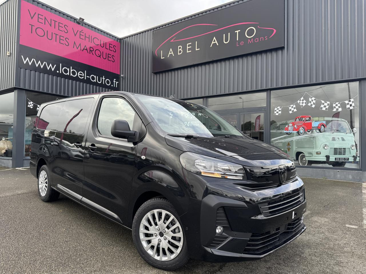 PEUGEOT Expert XL 2.0 BlueHDi - 180 S&S - BV EAT8 III CABINE APPROFONDIE Fourgon Cabine approfondie Fix - فان: صور 1 PEUGEOT Expert XL 2.0 BlueHDi - 180 S&S - BV EAT8 III CABINE APPROFONDIE Fourgon Cabine approfondie Fix - فان: صور 1