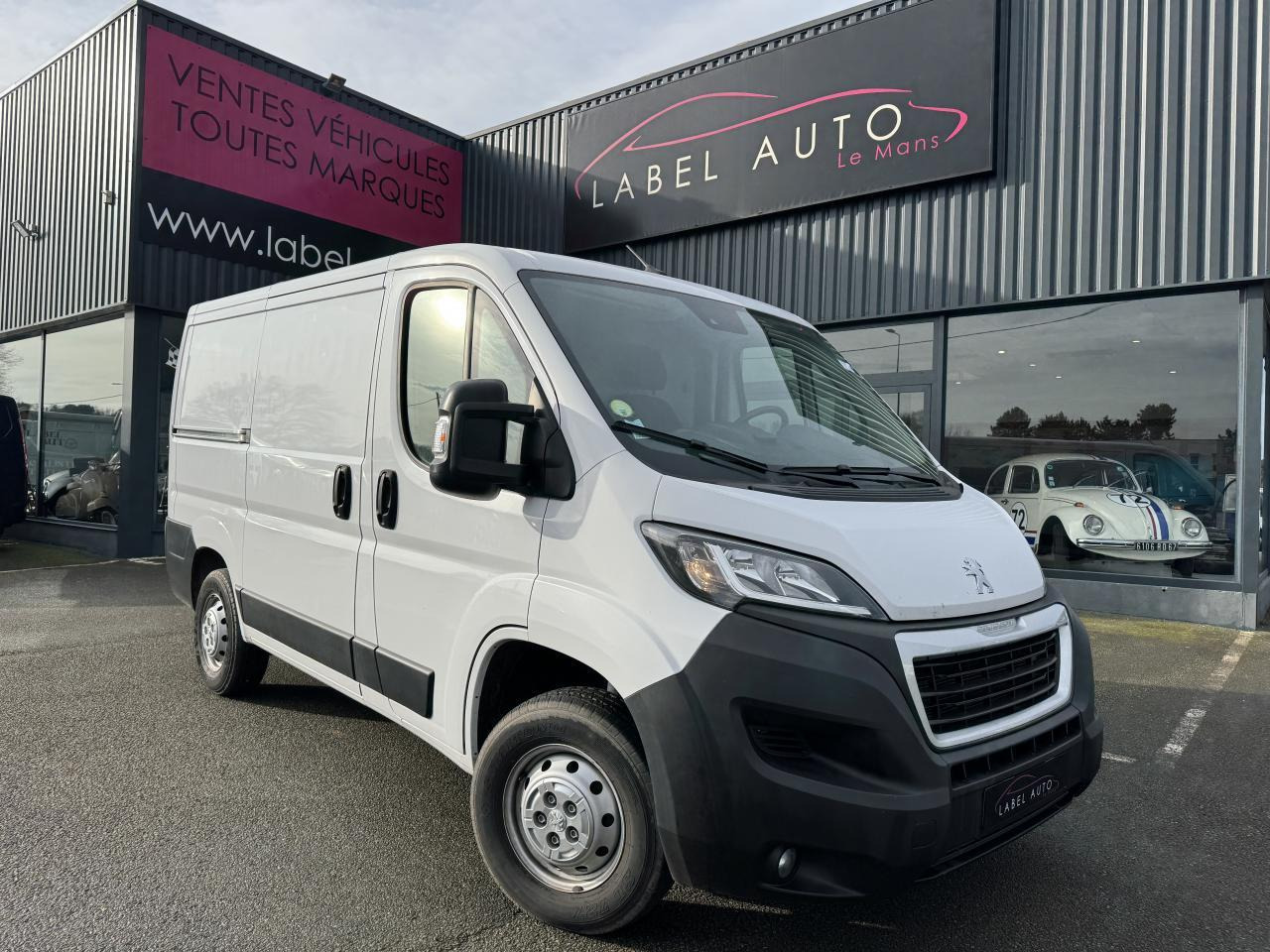 Peugeot Boxer 330 L1H1 2.2 BLUEHDI S&S 140CH ASPHALT - فان: صور 1 Peugeot Boxer 330 L1H1 2.2 BLUEHDI S&S 140CH ASPHALT - فان: صور 1