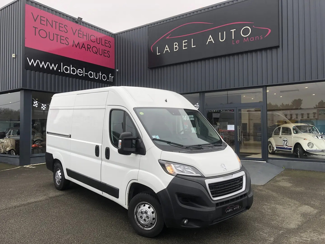 Peugeot Boxer 333 L2H2 2.2 BLUEHDI S&S 140CH ASPHALT - فان, الشاحنات الصغيرة كابينة مزدوجة: صور 1 Peugeot Boxer 333 L2H2 2.2 BLUEHDI S&S 140CH ASPHALT - فان, الشاحنات الصغيرة كابينة مزدوجة: صور 1