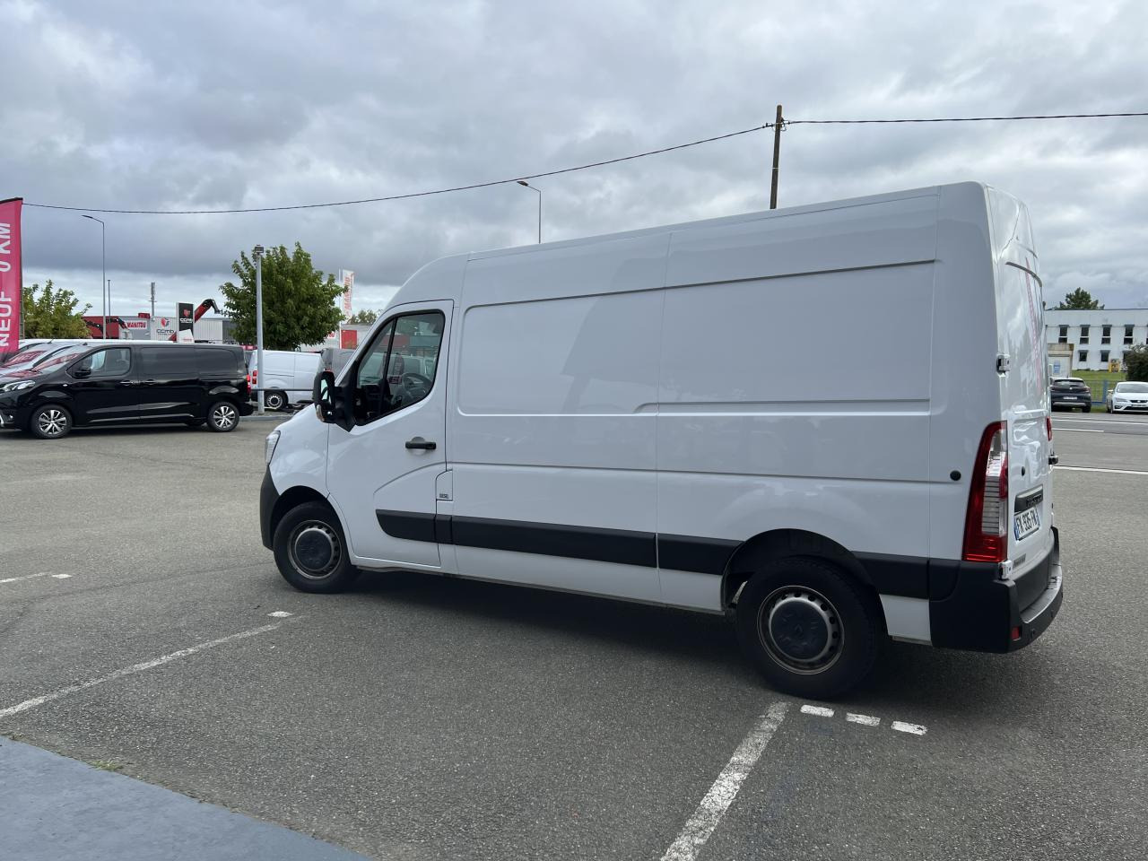 فان RENAULT Master Confort 3t5 L2H2 2.3 dCi 135 ch FOURGON Traction: صور 11