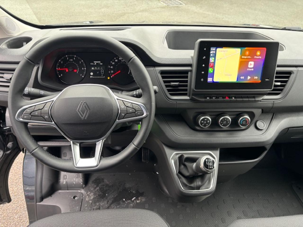 RENAULT Trafic L2H1 3000 Kg 2.0 Blue dCi - 150 2024  III FOURGON Fourgon Advance L2H1 PHASE 3 - فان: صور 4 RENAULT Trafic L2H1 3000 Kg 2.0 Blue dCi - 150 2024  III FOURGON Fourgon Advance L2H1 PHASE 3 - فان: صور 4