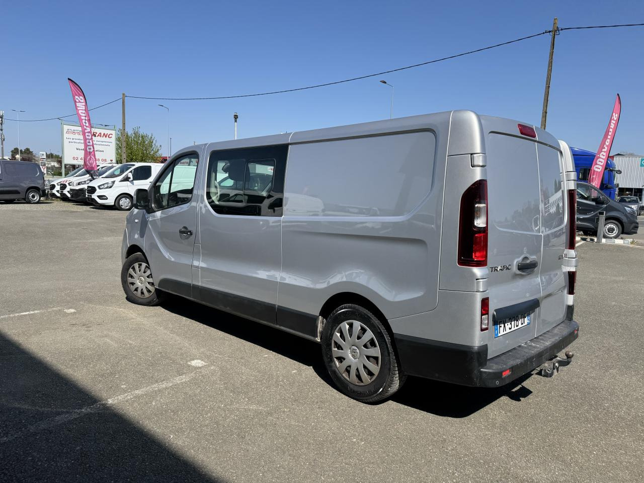 RENAULT trafic L2H1 2.0 DCI 145CH CABINE APPROFONDIE 6 PLACES CONFORT EDC - فان: صور 5 RENAULT trafic L2H1 2.0 DCI 145CH CABINE APPROFONDIE 6 PLACES CONFORT EDC - فان: صور 5