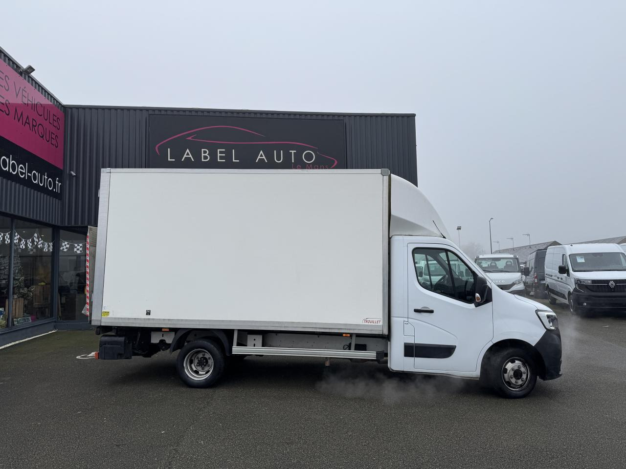 Renault Master 20M3 HAYON Confort F3500 L3 2.3 dCi 145CH - الشاحنات الصغيرة صندوق مغلق: صور 1 Renault Master 20M3 HAYON Confort F3500 L3 2.3 dCi 145CH - الشاحنات الصغيرة صندوق مغلق: صور 1