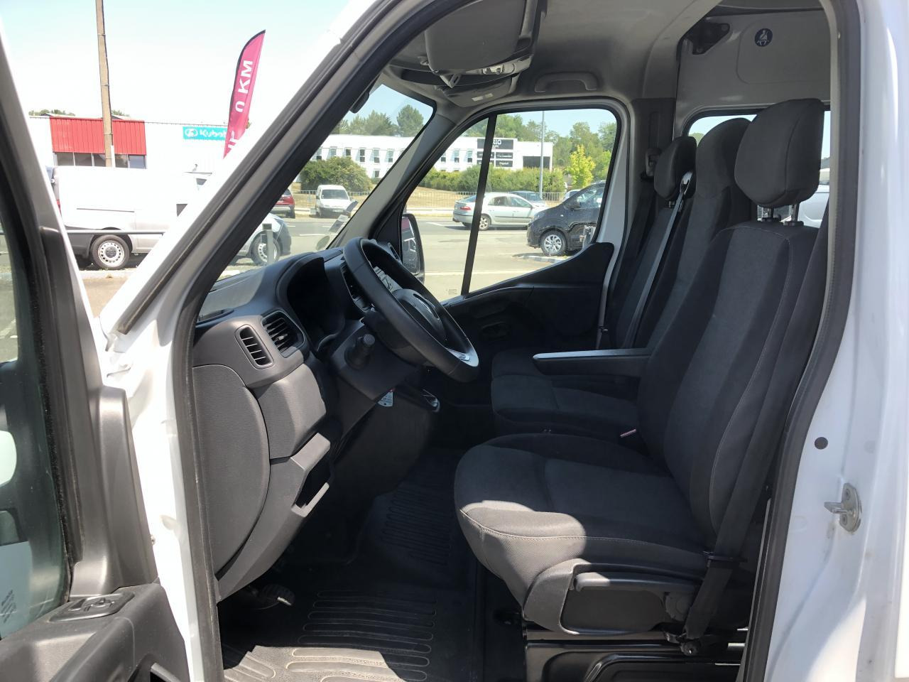 Renault Master F3300 L2H2 2.3 DCI 135CH CABINE APPROFONDIE CONFORT 7 PLACES - الشاحنات الصغيرة كابينة مزدوجة: صور 4 Renault Master F3300 L2H2 2.3 DCI 135CH CABINE APPROFONDIE CONFORT 7 PLACES - الشاحنات الصغيرة كابينة مزدوجة: صور 4