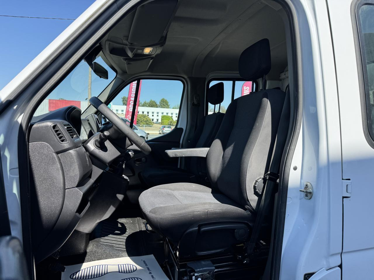 Renault Master RENAULT 3T5 BENNE + COFFRE RJ DOUBLE CABINE 6 PL 2.3 DCI 130 CH CONFORT + GPS + REGUL + CLIM - قلاب صغير: صور 5 Renault Master RENAULT 3T5 BENNE + COFFRE RJ DOUBLE CABINE 6 PL 2.3 DCI 130 CH CONFORT + GPS + REGUL + CLIM - قلاب صغير: صور 5