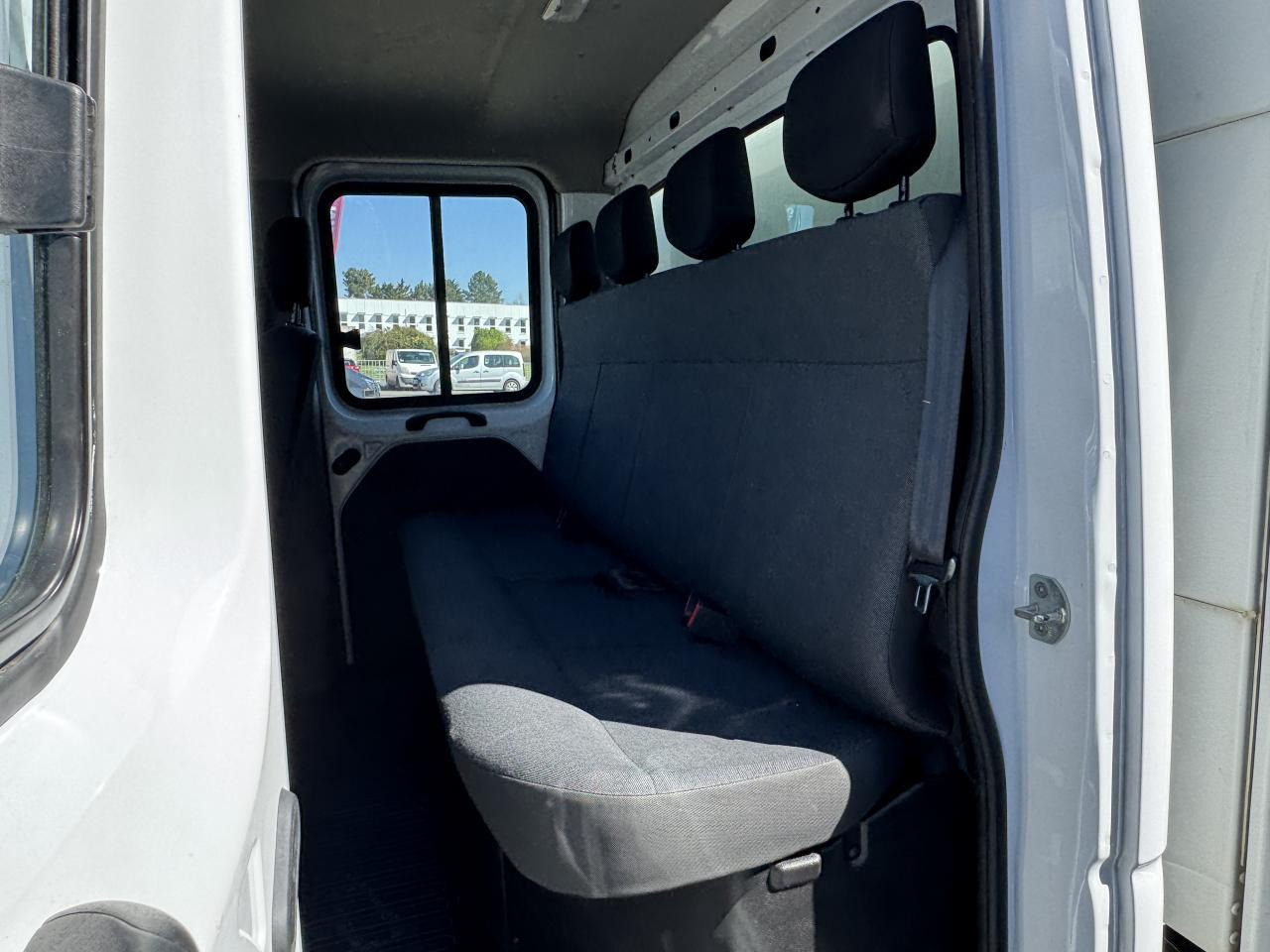 Renault Master RENAULT 3T5 BENNE + COFFRE RJ DOUBLE CABINE 6 PL 2.3 DCI 130 CH CONFORT + GPS + REGUL + CLIM - قلاب صغير: صور 5 Renault Master RENAULT 3T5 BENNE + COFFRE RJ DOUBLE CABINE 6 PL 2.3 DCI 130 CH CONFORT + GPS + REGUL + CLIM - قلاب صغير: صور 5