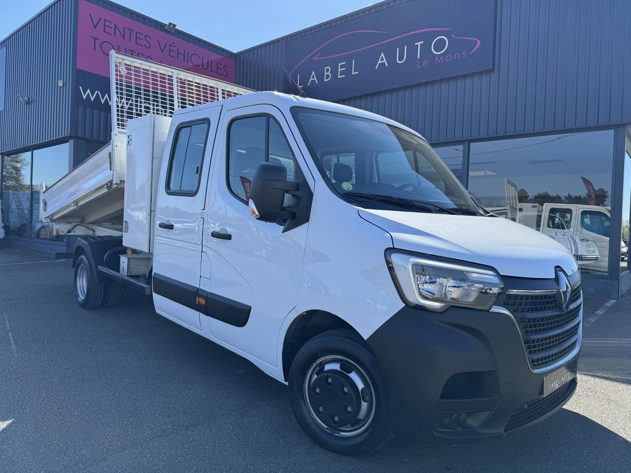 Renault Master RENAULT 3T5 BENNE + COFFRE RJ DOUBLE CABINE 6 PL 2.3 DCI 130 CH CONFORT + GPS + REGUL + CLIM - قلاب صغير: صور 2 Renault Master RENAULT 3T5 BENNE + COFFRE RJ DOUBLE CABINE 6 PL 2.3 DCI 130 CH CONFORT + GPS + REGUL + CLIM - قلاب صغير: صور 2