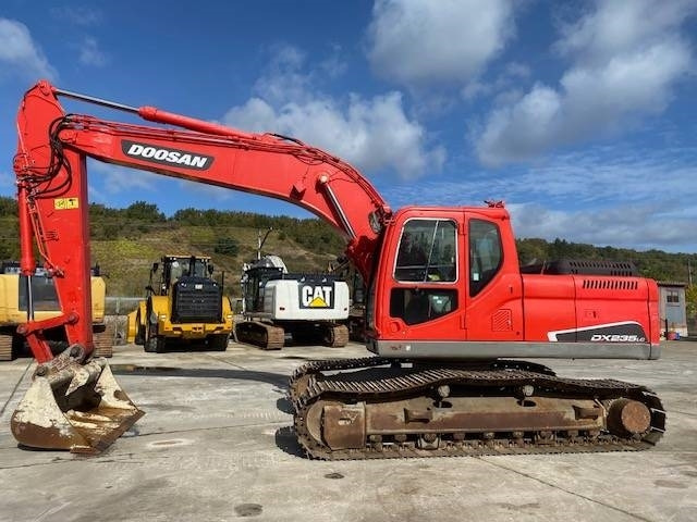 Doosan DX 235 LC - حفارات زحافة: صور 3 Doosan DX 235 LC - حفارات زحافة: صور 3