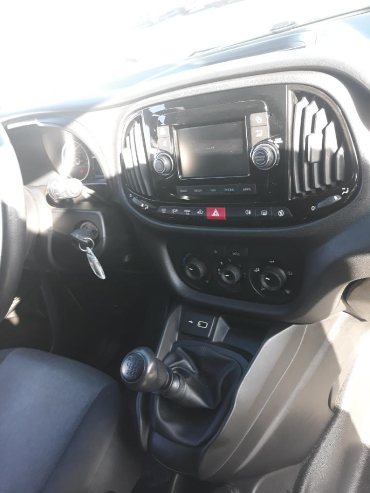 Fiat Doblo 105cv Frigo - الشاحنات الصغيرة المبردة: صور 5 Fiat Doblo 105cv Frigo - الشاحنات الصغيرة المبردة: صور 5