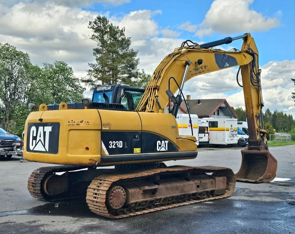 CAT 323 D L - حفارات زحافة: صور 5 CAT 323 D L - حفارات زحافة: صور 5