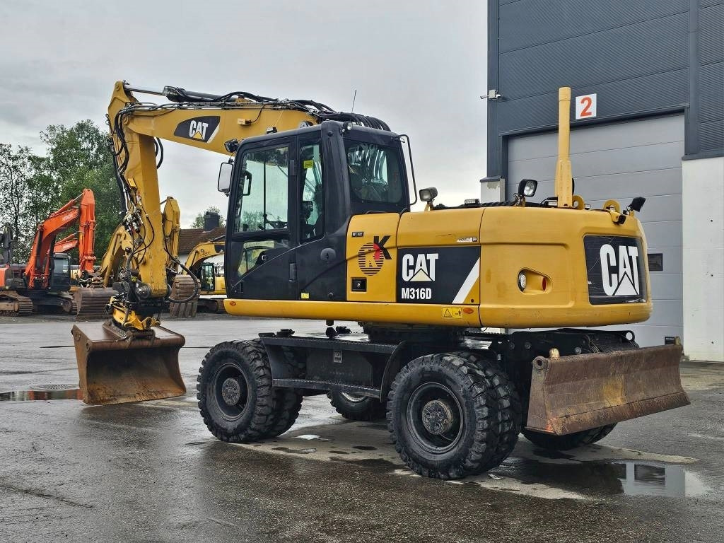 CAT M 316 D - حفارة على عجلات: صور 3 CAT M 316 D - حفارة على عجلات: صور 3