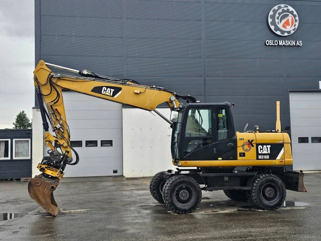 CAT M 316 D - حفارة على عجلات: صور 2 CAT M 316 D - حفارة على عجلات: صور 2