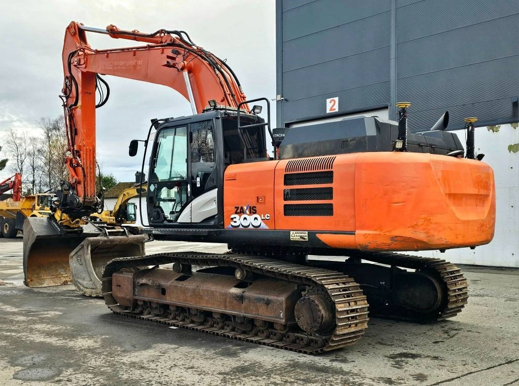 Hitachi ZX 300 LC-6 - حفارات زحافة: صور 4 Hitachi ZX 300 LC-6 - حفارات زحافة: صور 4