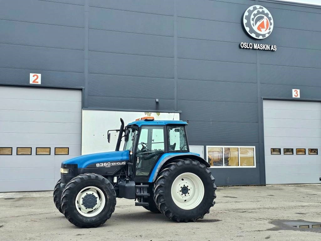 New Holland 8360 DT - جرار: صور 2 New Holland 8360 DT - جرار: صور 2