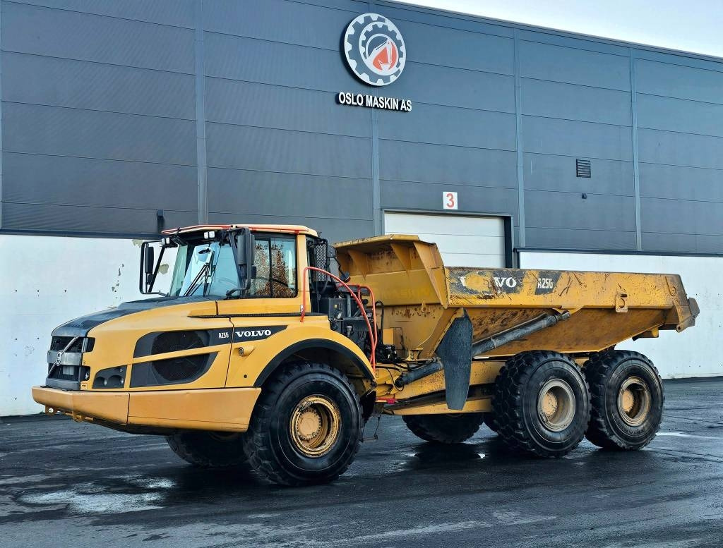 Volvo A 25 G - شاحنة مفصلية: صور 1 Volvo A 25 G - شاحنة مفصلية: صور 1