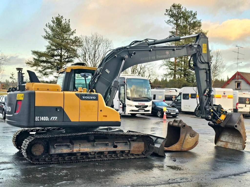 Volvo EC 140 DL - حفارات زحافة: صور 5 Volvo EC 140 DL - حفارات زحافة: صور 5
