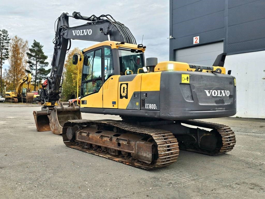 Volvo EC 180 C L - حفارات زحافة: صور 4 Volvo EC 180 C L - حفارات زحافة: صور 4