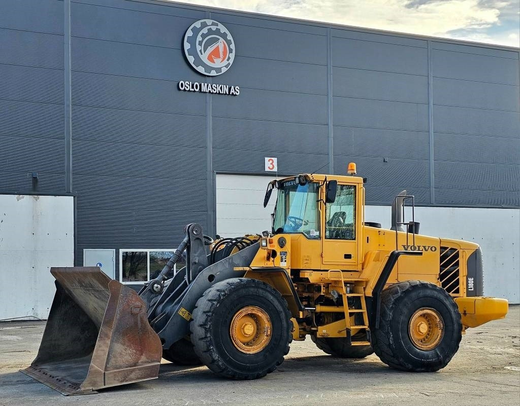 Volvo L 180 E - اللودر بعجل: صور 1 Volvo L 180 E - اللودر بعجل: صور 1