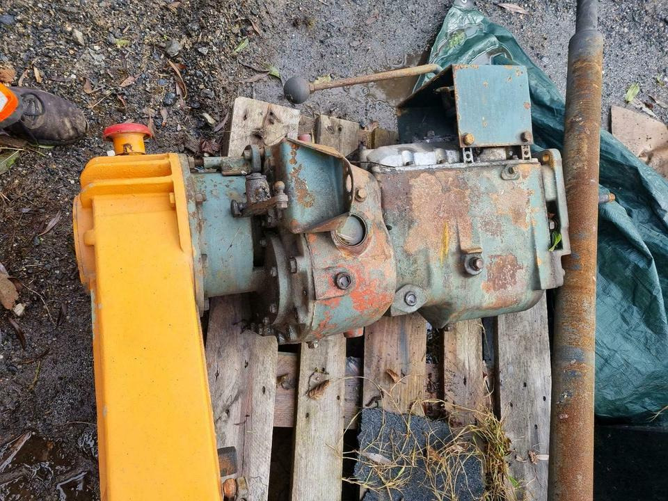 Bananengetriebe Unimog Schneefräse Getriebe Schmidt Schneeschleud - علبة التروس - سيارة بلدية: صور 3 Bananengetriebe Unimog Schneefräse Getriebe Schmidt Schneeschleud - علبة التروس - سيارة بلدية: صور 3