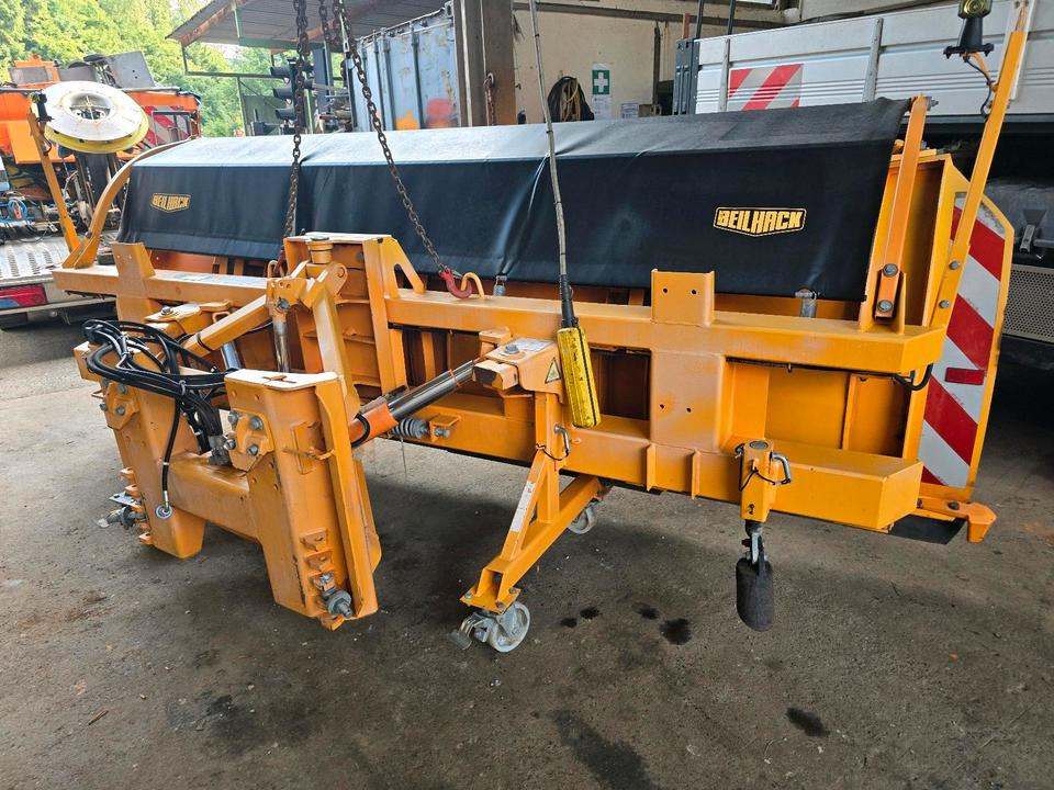 Beilhack Schneepflug PVF 34-4 Schneeschieber Schneeschild Schmidt für Unimog 405/10 405/12 UGN UGE LKW Winterdienst - كاسحة ثلوج: صور 3 Beilhack Schneepflug PVF 34-4 Schneeschieber Schneeschild Schmidt für Unimog 405/10 405/12 UGN UGE LKW Winterdienst - كاسحة ثلوج: صور 3