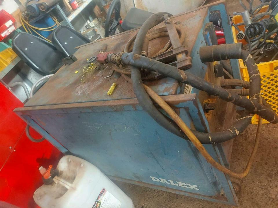 Dalex CGW 302 Schutzgasschweißgerät Schweißgerät Schutzgas - ادوات لحام: صور 3 Dalex CGW 302 Schutzgasschweißgerät Schweißgerät Schutzgas - ادوات لحام: صور 3