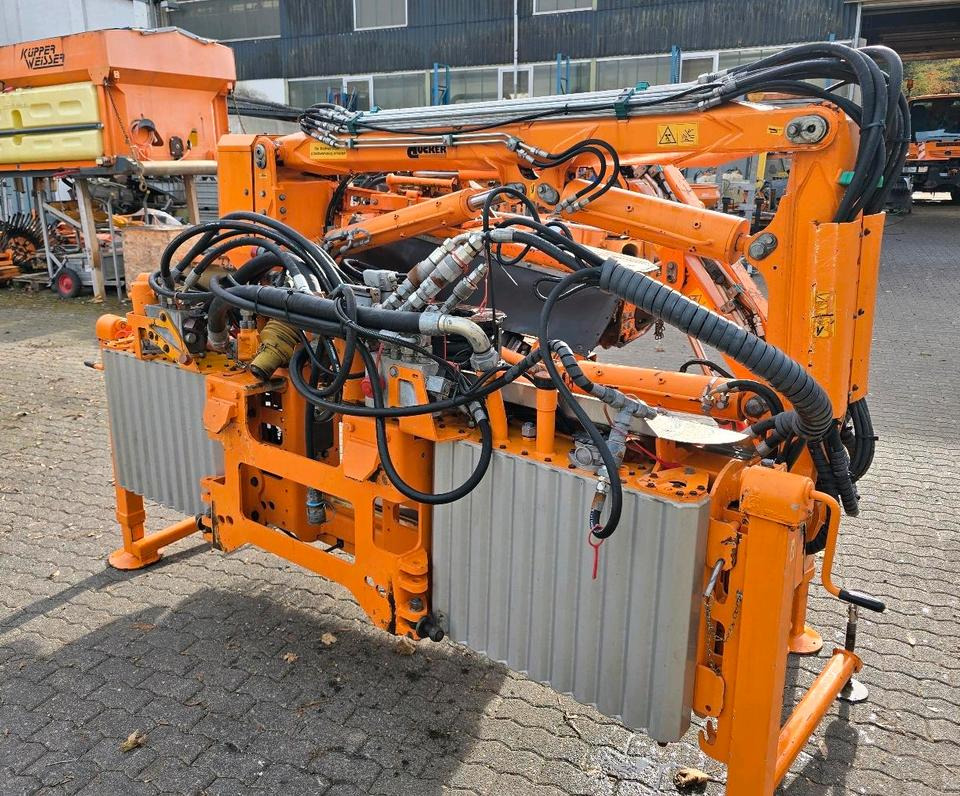 Dücker DUA 800 RSM 13 Böschungsmäher Böschungsmulcher Mähausleger Bankettmäher für Unimog 405/10 405/12 700 600 Mulag Una MHU FME - جزازة رافعة: صور 2 Dücker DUA 800 RSM 13 Böschungsmäher Böschungsmulcher Mähausleger Bankettmäher für Unimog 405/10 405/12 700 600 Mulag Una MHU FME - جزازة رافعة: صور 2