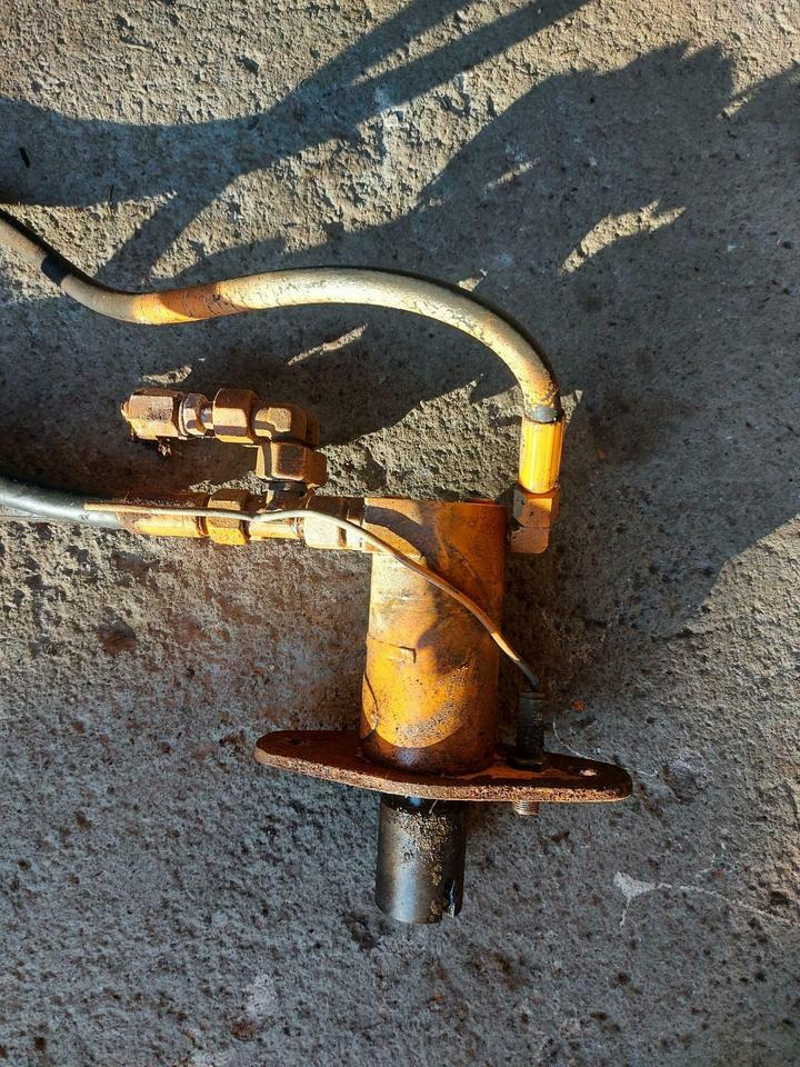 Hydraulikmotor Schmidt DST SST Salzstreuer Winterdienst Unimog - محرك هيدروليكي - سيارة بلدية: صور 3 Hydraulikmotor Schmidt DST SST Salzstreuer Winterdienst Unimog - محرك هيدروليكي - سيارة بلدية: صور 3