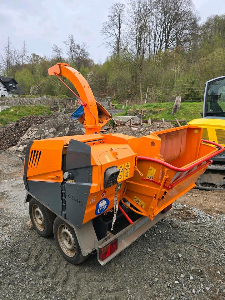 Jensen A540 Holzhacker Holzhäcksler Häcksler Holzhackschnitzler Tünnißen Stocks Dücker Kubot Motor - ماكينة تقطيع الأغصان: صور 3 Jensen A540 Holzhacker Holzhäcksler Häcksler Holzhackschnitzler Tünnißen Stocks Dücker Kubot Motor - ماكينة تقطيع الأغصان: صور 3