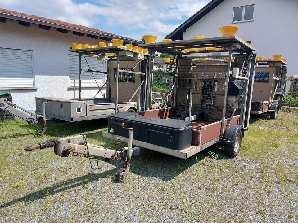 LED Nissen A3 Verkehrssicherungsanhänger Absperrtafel vz 616 615 - مقطورة: صور 2 LED Nissen A3 Verkehrssicherungsanhänger Absperrtafel vz 616 615 - مقطورة: صور 2