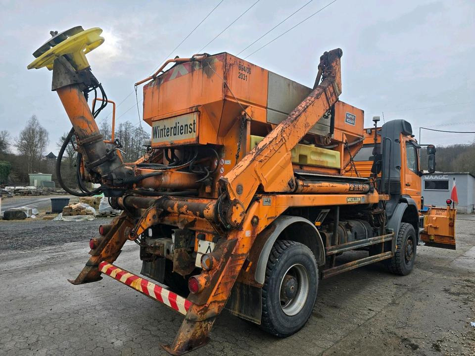 Mercedes-Benz Allrad Atego 1828 AK Absetzkipper Meiller Schmidt Schneepflug Küpper-Weisser Salzstreuer Allrad - جرافة ثلج: صور 3 Mercedes-Benz Allrad Atego 1828 AK Absetzkipper Meiller Schmidt Schneepflug Küpper-Weisser Salzstreuer Allrad - جرافة ثلج: صور 3