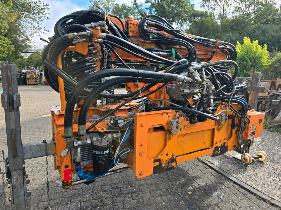 Mulag MFK 600 Mähausleger mit Randstreifenmäher MRF 350 Böschungsmäher Böschungsmulcher Hangmäher MKM 700 FME 600 500 - ذراع الرافعة: صور 2 Mulag MFK 600 Mähausleger mit Randstreifenmäher MRF 350 Böschungsmäher Böschungsmulcher Hangmäher MKM 700 FME 600 500 - ذراع الرافعة: صور 2