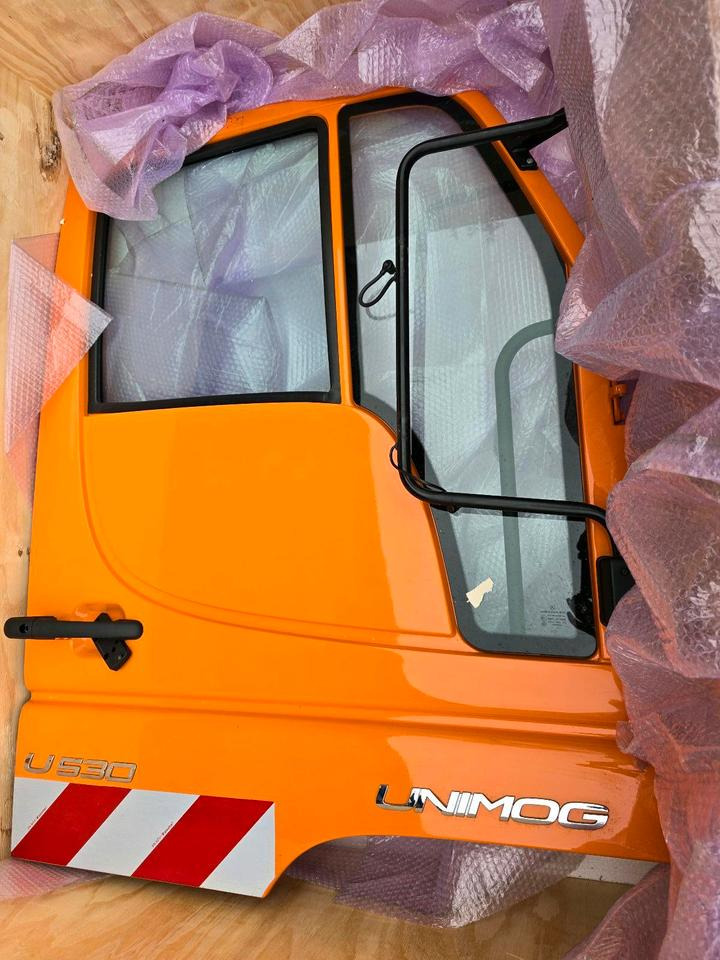 Neue Beifahrertür Tür Unimog 405 U 530 527 318 327 423 427 430 435 535 U300 400 500 Mercedes-Benz Mähtür Mulag - باب و قطع الغيار - جرافة ثلج: صور 1 Neue Beifahrertür Tür Unimog 405 U 530 527 318 327 423 427 430 435 535 U300 400 500 Mercedes-Benz Mähtür Mulag - باب و قطع الغيار - جرافة ثلج: صور 1