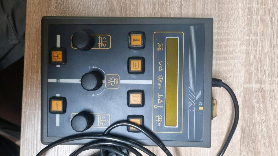 Neue NU410K Schmidt Aebi Salzstreuer Steuerung für Stratos Mitos Niros Salzsilo - النظام الكهربائي - سيارة بلدية: صور 2 Neue NU410K Schmidt Aebi Salzstreuer Steuerung für Stratos Mitos Niros Salzsilo - النظام الكهربائي - سيارة بلدية: صور 2