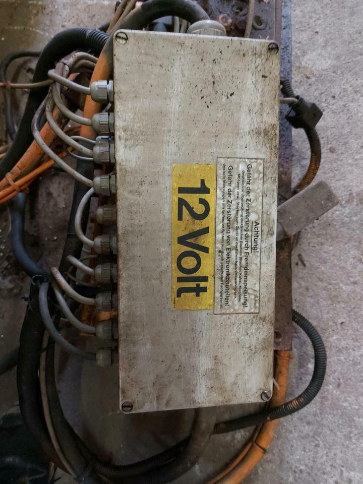Schmidt Salzstreuer SST DST Hydr. Steuerblock Platine Steuerung - علم السوائل المتحركة - سيارة بلدية: صور 1 Schmidt Salzstreuer SST DST Hydr. Steuerblock Platine Steuerung - علم السوائل المتحركة - سيارة بلدية: صور 1