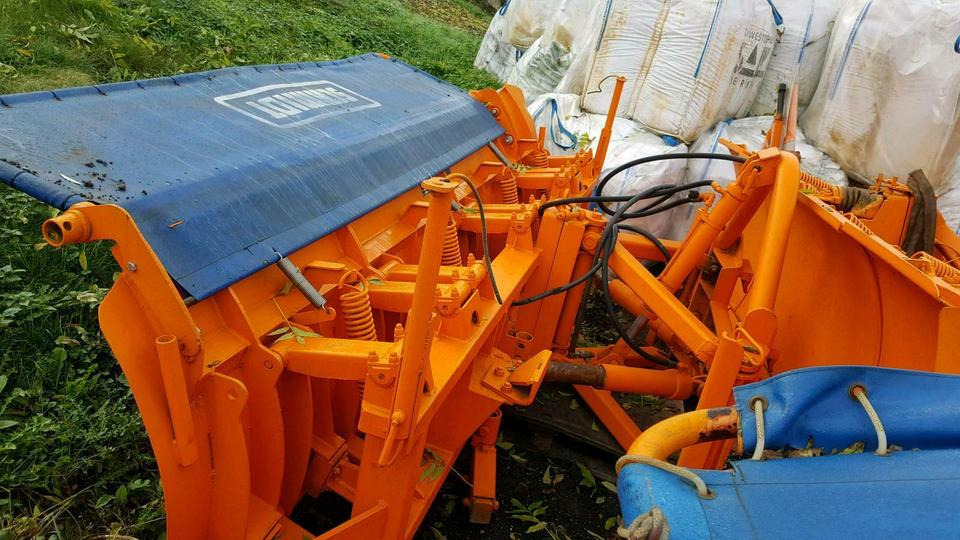 Schneepflug Schmidt Beilhack Winterdienst Schneeschild Unimog Fen - كاسحة ثلوج: صور 3 Schneepflug Schmidt Beilhack Winterdienst Schneeschild Unimog Fen - كاسحة ثلوج: صور 3