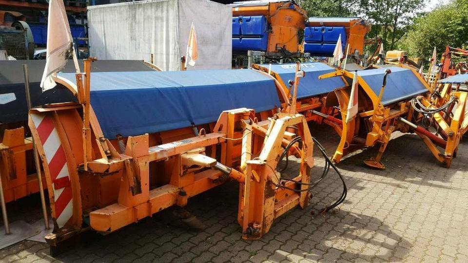 Schneepflug Schmidt Beilhack Winterdienst Schneeschild Unimog - كاسحة ثلوج: صور 2 Schneepflug Schmidt Beilhack Winterdienst Schneeschild Unimog - كاسحة ثلوج: صور 2