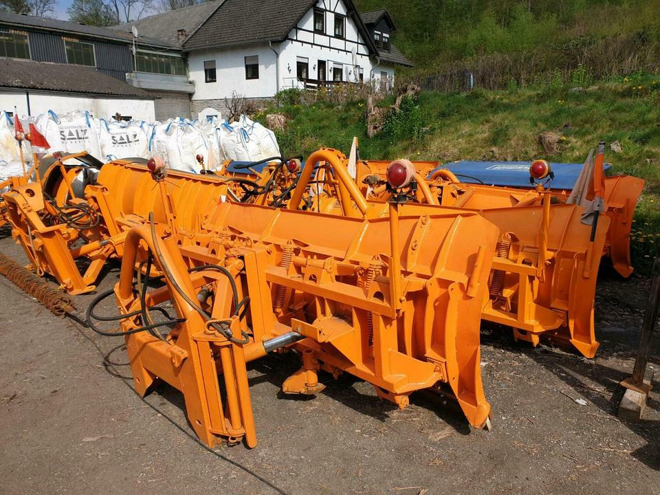 Schneepflug Schneeschild Schmidt Beilhack Epoke Küpper Weisser - كاسحة ثلوج: صور 2 Schneepflug Schneeschild Schmidt Beilhack Epoke Küpper Weisser - كاسحة ثلوج: صور 2