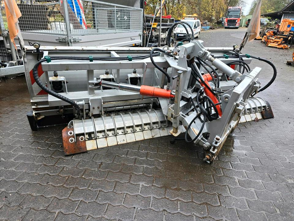 Springer SSL 2902-3 Schneepflug Schneeschild Schneeschieber Unimog 405 U300 400 500 423 427 Schmidt Beilhack Mercedes-Benz - كاسحة ثلوج: صور 1 Springer SSL 2902-3 Schneepflug Schneeschild Schneeschieber Unimog 405 U300 400 500 423 427 Schmidt Beilhack Mercedes-Benz - كاسحة ثلوج: صور 1
