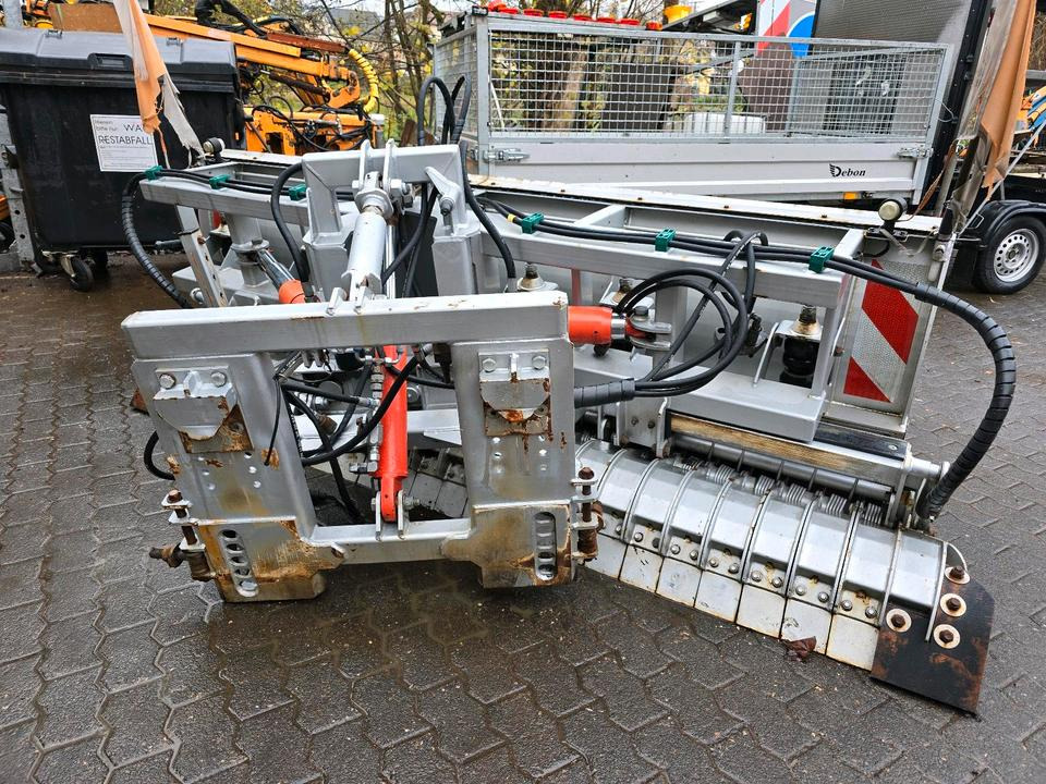 Springer SSL 2902-3 Schneepflug Schneeschild Schneeschieber Unimog 405 U300 400 500 423 427 Schmidt Beilhack Mercedes-Benz - كاسحة ثلوج: صور 2 Springer SSL 2902-3 Schneepflug Schneeschild Schneeschieber Unimog 405 U300 400 500 423 427 Schmidt Beilhack Mercedes-Benz - كاسحة ثلوج: صور 2