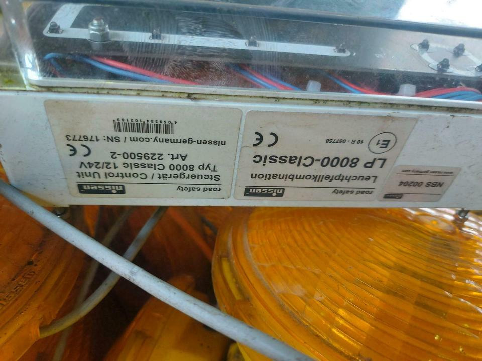 Steuergerät LP 8000 Classic Nissen LED Absperrtafel Vorwarntafel - النظام الكهربائي: صور 3 Steuergerät LP 8000 Classic Nissen LED Absperrtafel Vorwarntafel - النظام الكهربائي: صور 3